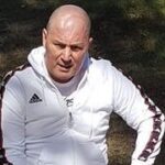 Jonathan Zidane Instagram - Une énorme pensée pour toi tonton, sans qui ce jour de fête n’aura pas le même goût. Cette fête te ressemblée tellement, tu étais généreux, tu aimés la famille, le partage, aider les autres, et en me réveillant ce matin ma première pensée était pour toi farid. Qu’allah t’ouvre les portes de son vaste paradis🤲❤️. EID MOUBARAK TONTON ☝️