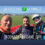 Jonathan Zidane Instagram - Voila un de les rêves les plus fous réalisé « sauter en parachute de plus de 4000mètres » merci ma femme pour ce cadeau et merci à @fabien_duperrier_skydiver pour cette initiation au dessus du mont blanc ✈️ 💪 Je vous met la video de mon saut très bientôt 👌 Mont-Blanc