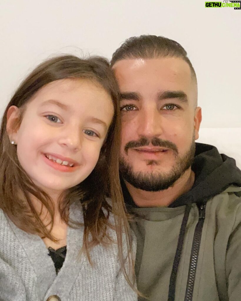 Jonathan Zidane Instagram - Je t’aime ma fille ❤️☝️