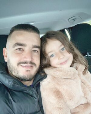 Jonathan Zidane Instagram - Plus d’place dans mon coeur 🔒 👨‍👩‍👧‍👦☝️