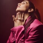 Jonita Gandhi Instagram - PINK POWER 💗 Outfit @helenanthonyofficial Necklaces @amamajewels Rings @anaash.in Footwear @crimzonworld Styled by @anshikaav Assisted by @bhatia_tanisha Photo @shreyansdungarwal Hair @dwyessh_hairwizard @aaliyahussainhairmakeupcreator MUA @anumariyajose