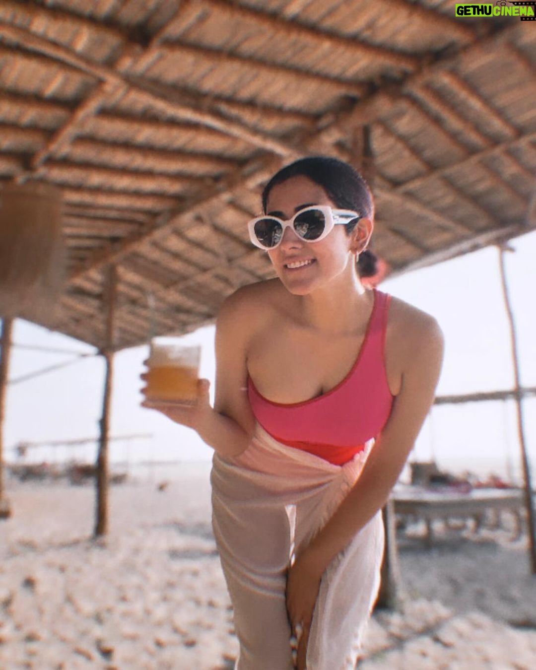 Jonita Gandhi - 214.2K Likes - Sometimes you just gotta *getaway*