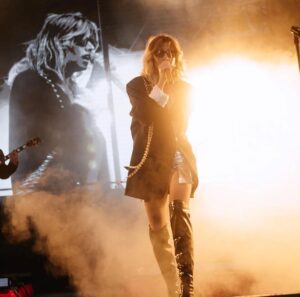 Jordan Haj Instagram - Love is the answer☮️ 
@kviff @mattoni_czsk stage 2.7.23 
📷 @express_photocz