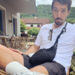 Jordan Haj Instagram - Tuhle kabelku na fotce jsem si koupil v jednom krásným sympatickým concept Storu v Paříži za dost nesympatickou cenu :)) ,ale na obranu mý peněženky, slíbil jsem si, že až přijedu tak nakoupím horolezecký lana v různejch barvách a najdu někoho, kdo mi po vzoru týhle, ještě jednu dvě kabelky umotá. Znáte někoho, kdo by to zvládl?