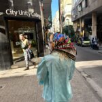 Jordan Haj Instagram – Táta maloval, teta Bára graficky zpracovala, kámoši vyrobili všichni ostatní kupovali a nosili 🧣a pro velký zájem a krásné reakce odteď i pro ty, co nebyli ve fóru. Naskladněno pár kusů na www.BYNOW.cz v sekci SHOP..
-a prosby o černou heavy mikinu s kapucou také vyslyšeny Monastiraki
