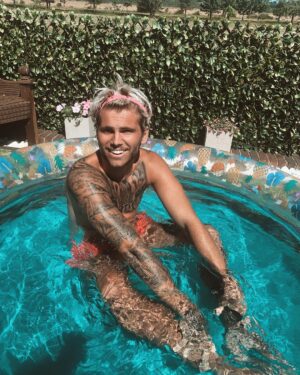 Jordi Whitworth Instagram - Getting that 100m breaststroke in 🏊🏽‍♂️