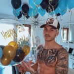 Jordi Whitworth Instagram - Halfway to 50 👴🏼🎂🎊