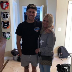 Jordi Whitworth Instagram - Happy Birthday to my absolute rock. Love you so much mom. I dunno what I’d do if you disowned me tbh. Have a great day 🖤