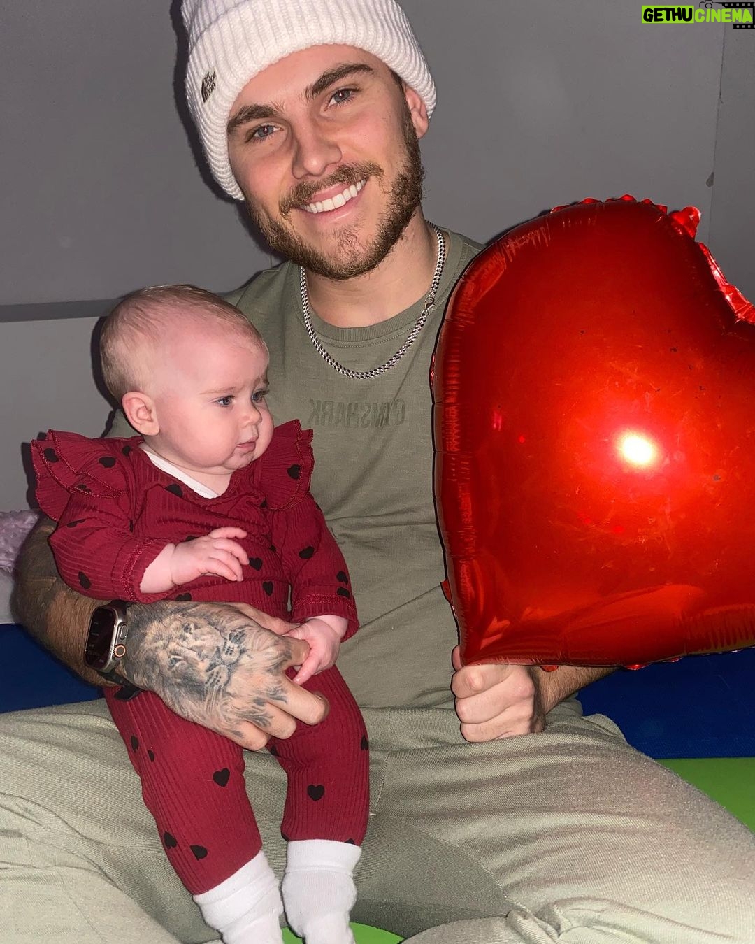 Jordi Whitworth Instagram - Enjoyed the baby sensory class today with my little valentine ❤️