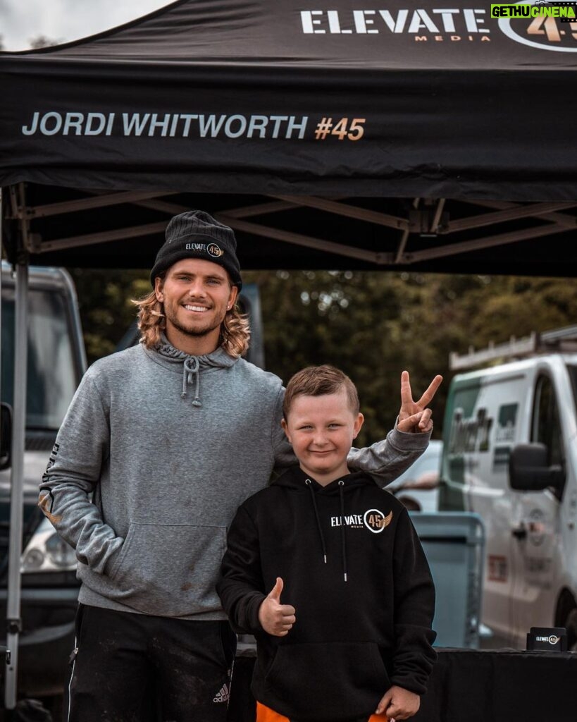 Jordi Whitworth Instagram - A year down the line starting my little business @elevatemedia45 and so far it’s been mega, with the variety of industries/opportunities I’ve been able to shoot. Looking forward to the future and continuing to grow 🙌🏼