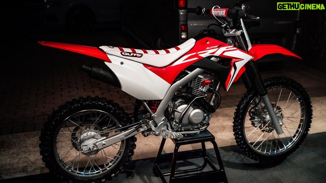 Jordi Whitworth Instagram - @guts_racing_inc 💯