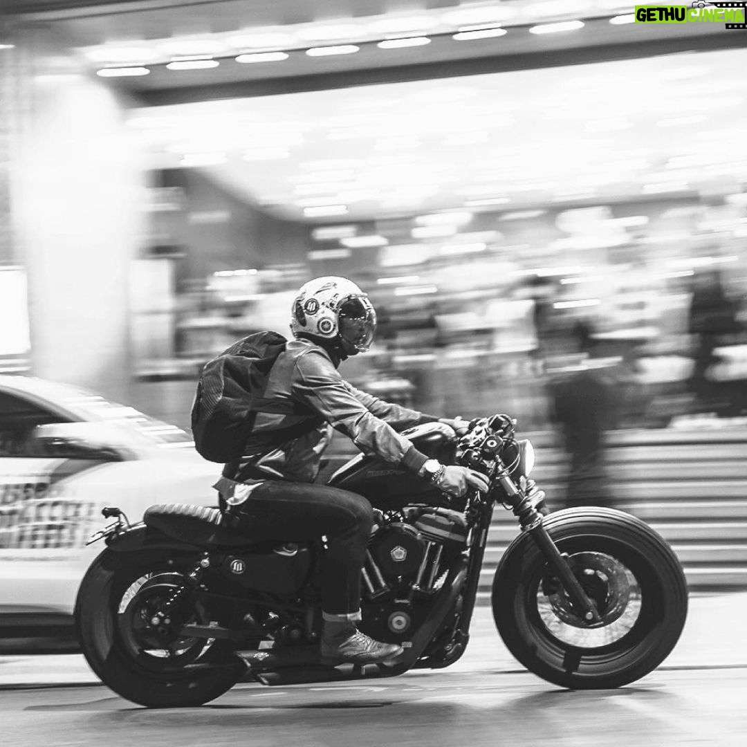 José Fidalgo Instagram - Thanks @lisbonmotorcyclefilmfest 📸 Photos: @paclopes #LisbonMotorcycleFilmFest #LxMFF #RodamosJuntos #Cinemotography #Motorcycle #Movies #Cinemoto #Cinema #MotorcycleCulture #Lisboa #NightRide #MotoGP Lisbon Motorcycle Film Fest