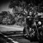 José Fidalgo Instagram - E aqui mostro a minha primeira transformação da minha segunda menina. De uma Heritage já por si transformada. @srcustommotorcyclegarage foi o seu criador. #harleydavidsonheritagesoftail #custommade #customstories #zelafproducoes