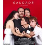 José Fidalgo Instagram - SAUDADE, criação de João Pires 📅 10 a 19 de Janeiro no Estúdio TimeOut - Cais do Sodré 🎟️Bilhetes à venda: https://ticketline.sapo.pt/evento/saudade-77967#sinopse ℹ️ SINOPSE No Theater Basel acompanhamos uma família portuguesa de emigrantes numa ida ao teatro. Assistem a uma obra de um criador português em Basileia. O sentir falta de ouvir a voz e observar o movimento de um corpo português, floresce a necessidade de um diálogo mais vivo que quebra o ritual habitual de uma noite teatral. Saudade, através de uma linhagem com pontos de vista diferentes sobre o seu país, procura discutir sobre liberdade, comunicação, educação, emigração, e descriminação. FICHA TÉCNICA Texto e criação - JOÃO PIRES Com JOSÉ FIDALGO, MARTA GIL, CATARINA SIQUEIRA, AFONSO LAGINHA e SANDRA SOUSA Música Original e Interpretação SAMUEL DIAS Produção VERA GROMICHO Desenho de Luz RICARDO CAMPOS Operação de iluminação ANTÓNIO SERRÃO Figurinos DIANA MONTEIRO Cenografia PLAYCOMPANY Vídeo Promocional BRUNO BERNARDO Fotografias promocionais FILIPA DÂMASO Fotografias de ensaios MÁRIO PIRES Apoio ao vídeo LETÍCIA VEIGA Apoios GRUPO SPORTIVO ADICENSE, CASA CHEIA, YVES ROCHER, LG PROBEAM, VINHOS QSF, HOTEL ZENIT LISBOA, MCDONALD'S, DOMINO'S, DEZ PRA UMA, GREENBURGER, HONORATO SUSHI, EAT TASTY, JEWELLERY, TAPADAS SHOES, CITADIN SHOES, DIWIA, GREENPLOT, MOP, AROMA CAFÉ, PINKPLATE, TRASTE RESTAURANTE