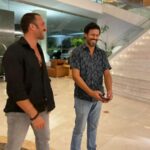 José Fidalgo Instagram - É sempre com uma alegria e um prazer enorme que estou com este grande companheiro. @martinho___silva , amigo estás sempre no coração. 📸 @nanabarrosr Hotel Miragem Em Cascais