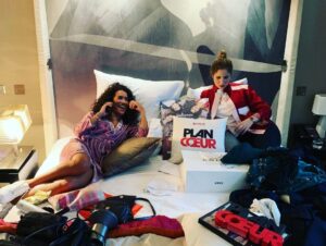 Joséphine Draï Instagram - FAMILY PHOTO ALBUM. Si, si c’est la famille. Et j’ai dû faire le tri dans 27374226 photos pour choisir celles là. 4 ans de rires et d’amour. Plan Cœur forever. Merci d’avoir fait que la réalité dépasse la fiction ❤️ #plancoeur #netflix
