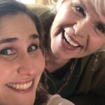 Joséphine Draï Instagram - Lundi 23 août à 21h05 sur TF1! « Belle belle belle », l’adaptation du film « I feel pretty » avec @amyschumer. Je suis fière de cette aventure auprès de comédiens si talentueux, fière de cette fable au joli message, fière d’avoir incarné cette fille pleine de complexes, avec un cruel manque de confiance en soi, qui se réalise enfin quand elle pose un regard plus « doux » sur elle. C’est exactement qui je suis depuis tant d’années... (peut être vous aussi?) Ayons enfin confiance en nous... 🙏🏻 Merci pour tout @anne_depetrini je te suivrai jusqu’à la lune et au delà. Hâte d’avoir vos retours ❤️
