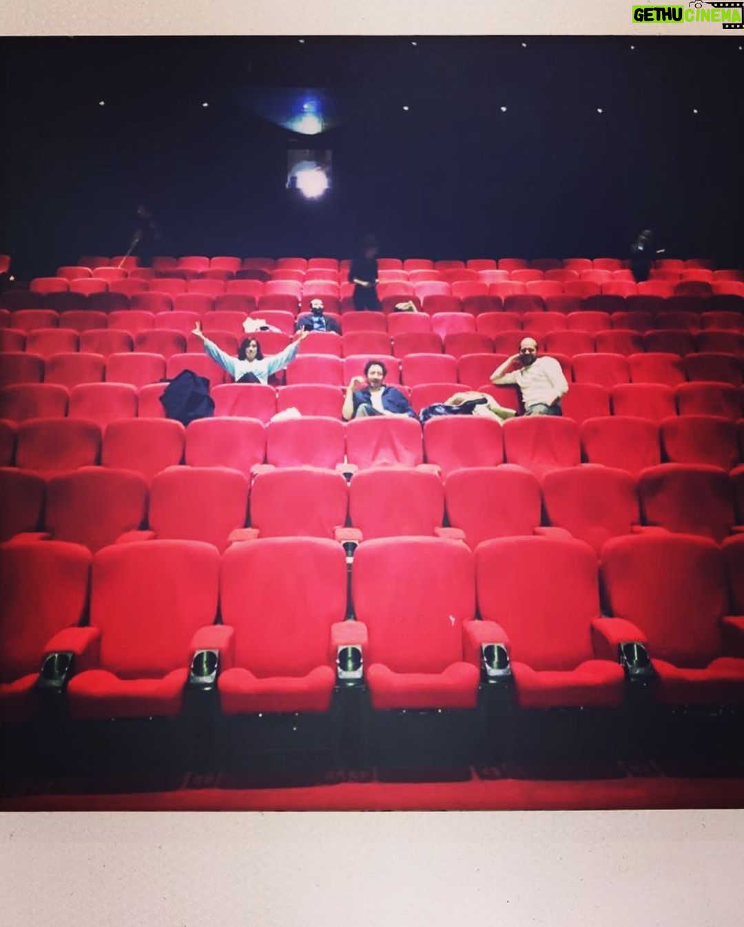 Joséphine Draï Instagram - Mon 1er jury de Festival! Ça ne s’oublie pas… @festival_de_mons 🇧🇪♥️😂🎞