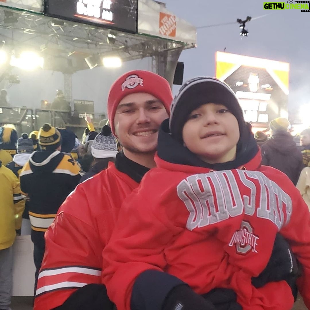 Josh Burns Instagram - May not have been the outcome we wanted in the game yesterday but the memories that were made will last a lifetime!! Just awesome to see my sons Josh Burns and Gman smile and laugh so much!! Gabriel really looks up to his big bro and it's always great to watch him follow Josh, around as if they're attached at the hip.ππ― Big shout out to my boy @scott79osu for coming through with great tickets for us as well!! GO BUCKS!! #family #prouddad #justtheboys #memories #bighouse #rivalry #collegegameday #annarbor #cold #snowymorning