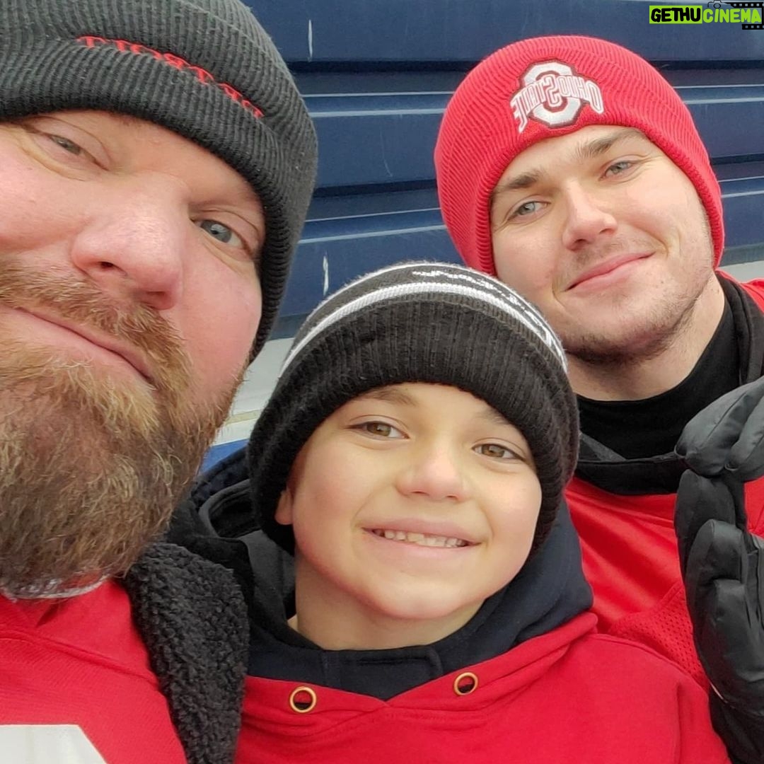 Josh Burns Instagram - May not have been the outcome we wanted in the game yesterday but the memories that were made will last a lifetime!! Just awesome to see my sons Josh Burns and Gman smile and laugh so much!! Gabriel really looks up to his big bro and it's always great to watch him follow Josh, around as if they're attached at the hip.ππ― Big shout out to my boy @scott79osu for coming through with great tickets for us as well!! GO BUCKS!! #family #prouddad #justtheboys #memories #bighouse #rivalry #collegegameday #annarbor #cold #snowymorning