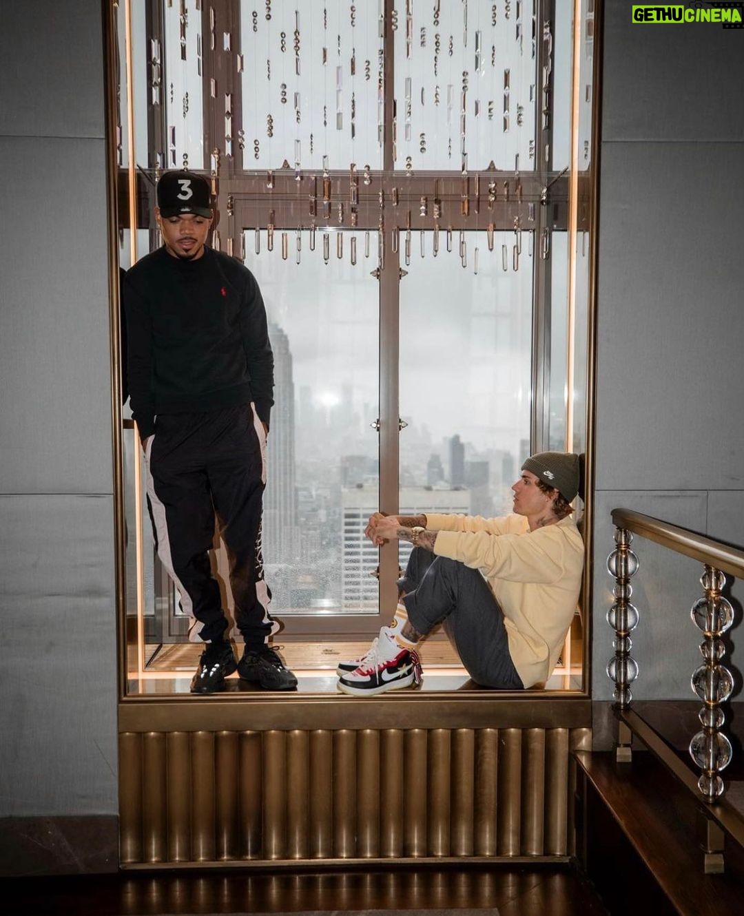 Josh Gudwin - 2.1K Likes - HOLY ACOUSTIC @justinbieber @chancetherapper
Beautiful remix gents!
#holy #justinbieber #chancetherapper #mixedbyjoshgudwin