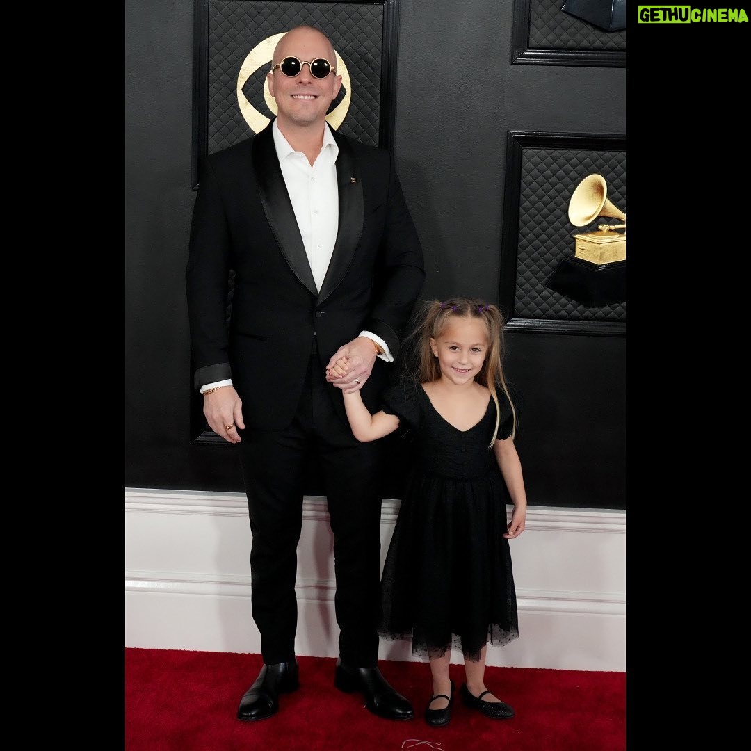Josh Gudwin - 3.1K Likes - 65th annual Grammy Awards was a fun one!!! Walked my daughter down the carpet which was a first ✅ & Secured another one w @badbunnypr ‼️. Congrats to all the noms and winners this year and to new friends and old!! Now back to the music!!
#grammys #mixedbyjoshgudwin #recordingacademy #producersandengineerswing