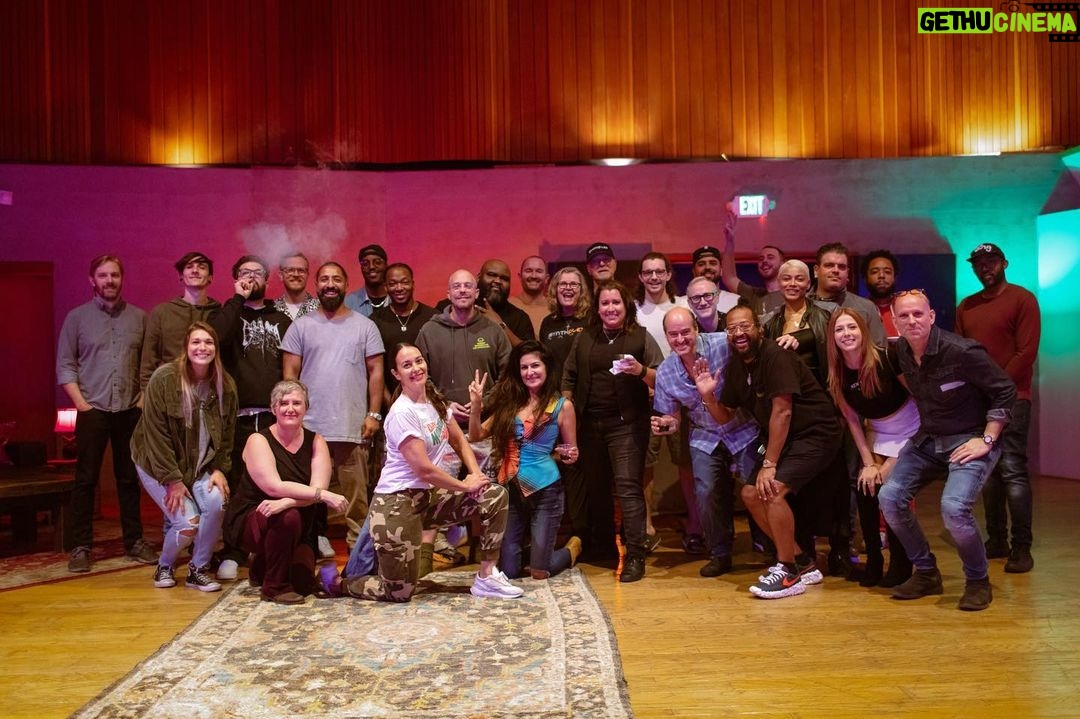 Josh Gudwin Instagram - Yesterday I hosted a last-minute ‘unofficial’ @recordingacademy @prodengwing LA Chapter hang. Just a good ol’ no-agenda vibe session. Community in our industry can be challenging because many of us already are working so much and time is limited. Def gonna run this back again in the near future! Thank you Faryal and the Henson team! 📷 @samantha_j