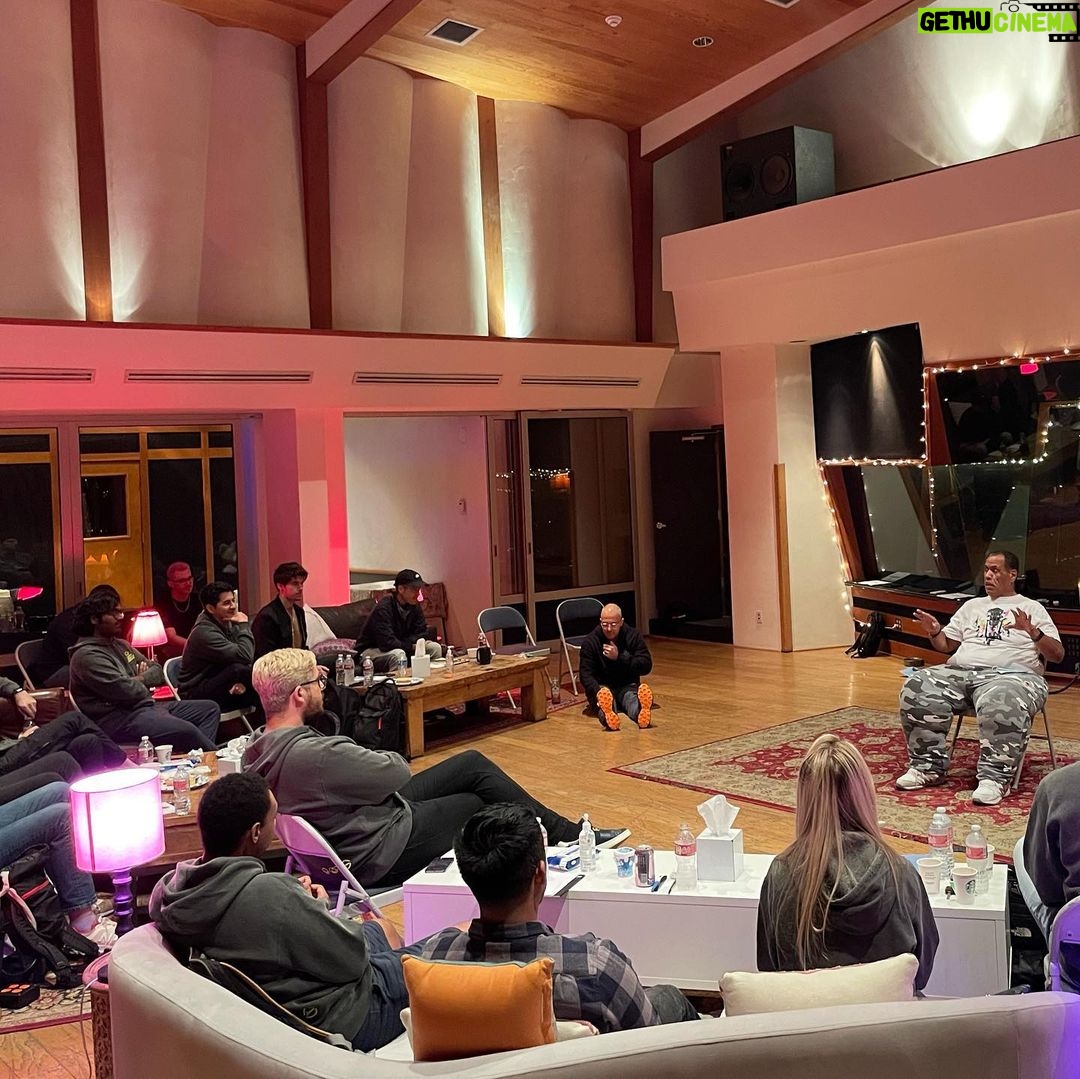 Josh Gudwin - 1.9K Likes - In the workshop we also had a few special guests each bringing unique insight and expertise into the convo.
@herbtrawick talked about career longevity, nurturing relationships, taking your shot when opportunity presents itself and the gift of giving back.
@beckermastering spoke about deep listening both passive and actively. How failures can shape your career positively, mastering approaches and the care and passion he has for every song.
@deniskosiak gave a presentation focusing on his process of vocal recording, editing, melodyne, and getting sessions up to the high standard he does with every song. A lot of details go in to managing a vocal session.
@teezio and I did a “fireside” chat focusing on career path and the journey. Like me he transitioned from tracking to mixing. Working thousands of songs enabled us to operate intuitively fast and over time, naturally developing skills on the mixing side.
📷 @therealbuffy
