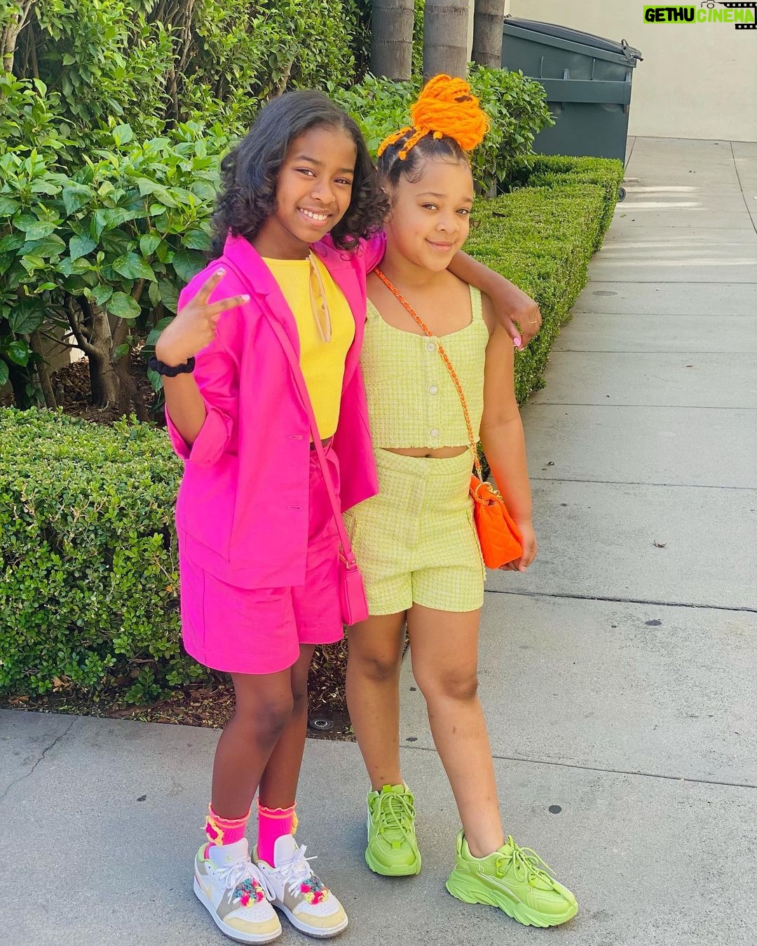 Journey Christine Instagram - #memorymonday Take me back to the #Nickelodeon #KidsChoiceAwards I had so much fun with my bestie ๐งก๐ Nickelodeon Kid's Choice Awards