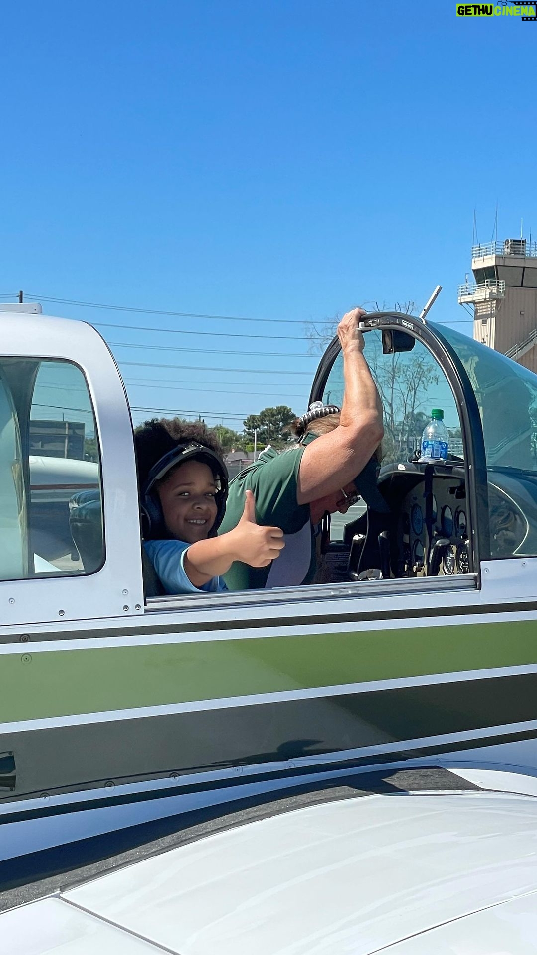Journey Christine Instagram - Today I was able to be a co-pilot and assist an amazing female pilot Ms. Barb. π©πΌββοΈπ©π½ββοΈβοΈ Thank you to #YoungEagles & Ms. Barb for this amazing opportunity. I canβt wait to do it again. π₯°