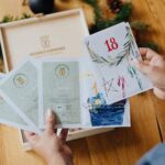 Judith Rakers Instagram - (Aktualisierung: Leider ist der Kalender schon wieder ausverkauft. Ich lasse nochmal eine kleine Menge nachproduzieren…). 🥕Back in stock: unser Bio-Saatgut-Adventskalender ist wieder auf Lager :-) Allerdings in kleiner Auflage. Ihr könnt bestellen in unserem Farmshop unter www.Homefarming.de. Montag entscheiden wir, ob wir nochmal eine größere Menge produzieren lassen. Ich hätte nicht gedacht, wieviel Freude ihr daran habt - wir packen hier auf der kleinen Farm, was das Zeug hält. Selbst Luise muss helfen. #homefarming #bio #samenfestesSaatgut #nachhaltigeprodukte #Geschenkidee #adventskalender #restock