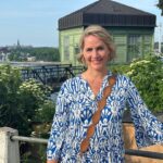 Judith Rakers Instagram - Heute verreisen wir gemeinsam nach Schweden, wenn ihr mögt: es geht nach Stockholm und in die Schären, wo Natur und Wasser umwerfend schön sind. Und diese zauberhaft freundlichen Menschen überall…. Ich habe die ganze Zeit gedacht: hier würde ich auch gern leben. Um 20.15 Uhr gehts los - im NDR-Fernsehen. Bis gleich!! #wunderschön #stockholm #schären #schweden #reisereportage #neuefolge