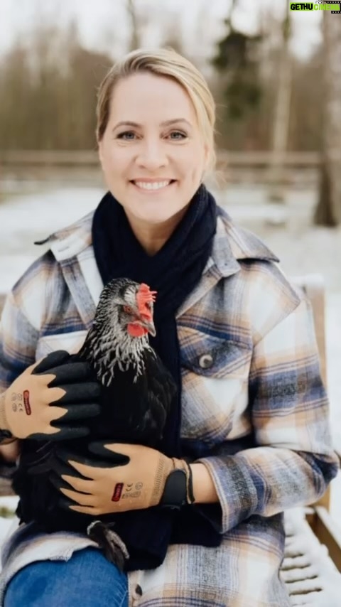 Judith Rakers - 11.9K Likes - In einem Interview wurde ich gefragt, ob es jetzt nicht langweilig ist - im Winter, draußen auf der kleinen Farm. Nö! #meinekleinefarm