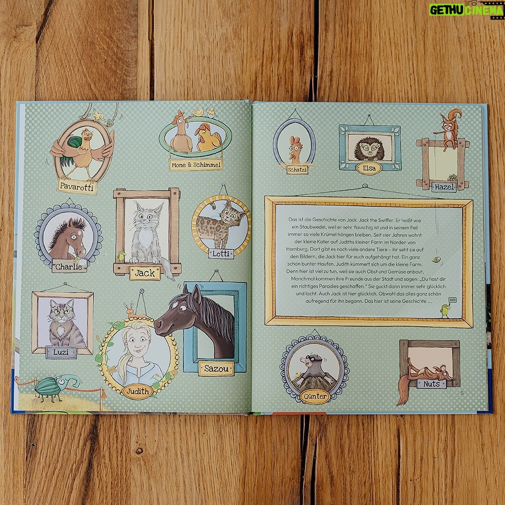Judith Rakers - 19.9K Likes - Montag erscheint mein neues Buch 💚… Und ich bin so gespannt, wie ihr es findet. Zum ersten Mal habe ich für kleine Leserinnen und Leser geschrieben - über meine kleine Farm, die Tiere dort und über den Gemüseanbau. Es ist die Geschichte von meinem Kater Jack - wie er zu mir auf die Farm kam und hier alles entdeckte. Genauso wie ich, die ja auch erstmal viel lernen musste über den Gemüseanbau, die Hühner und den Garten. Ich wollte ein liebevolles Buch schreiben - voller Respekt für die Tiere und die Natur. Eine unterhaltsame Geschichte, bei der Kinder ganz viel lernen und entdecken können. @julia.weinmann hat meine Geschichte so wunderschön illustriert, dass ich gar nicht glauben kann, was für ein schönes Buch hier entstanden ist. Wir haben das gesamte vergangene Jahr daran gearbeitet und jetzt ist es da 😍. Meine Güte, was für ein Gefühl. Ich weiß noch, wie ich das erste Wort in den Computer tippte… Und nun bin ich so gespannt, wie ihr Jacks Geschichte findet - ihr kennt ja alle Tiere schon von Instagram: Jack und Lotti, Pferd Sazou, Fohlen Charlie, Maulwurf Günter und die Chicken-Gang. Das Buch gibt es überall, wo es Bücher gibt (und in meinem Farmshop sogar mit Signatur). #Kinderbuch #Homefarming #judithskleineFarm #KaterJacksuchteinenFreund #JacktheSwiffer #Sachbilderbuch #Natur #Garten