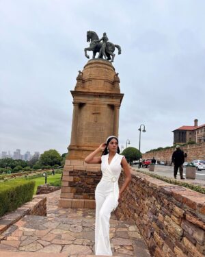 Julia Samantha Edima Instagram - Another week to remember that “IT ALWAYS SEEMS IMPOSSIBLE, UNTIL LET’S DO IT.”

Nelson Mandela

#newweek