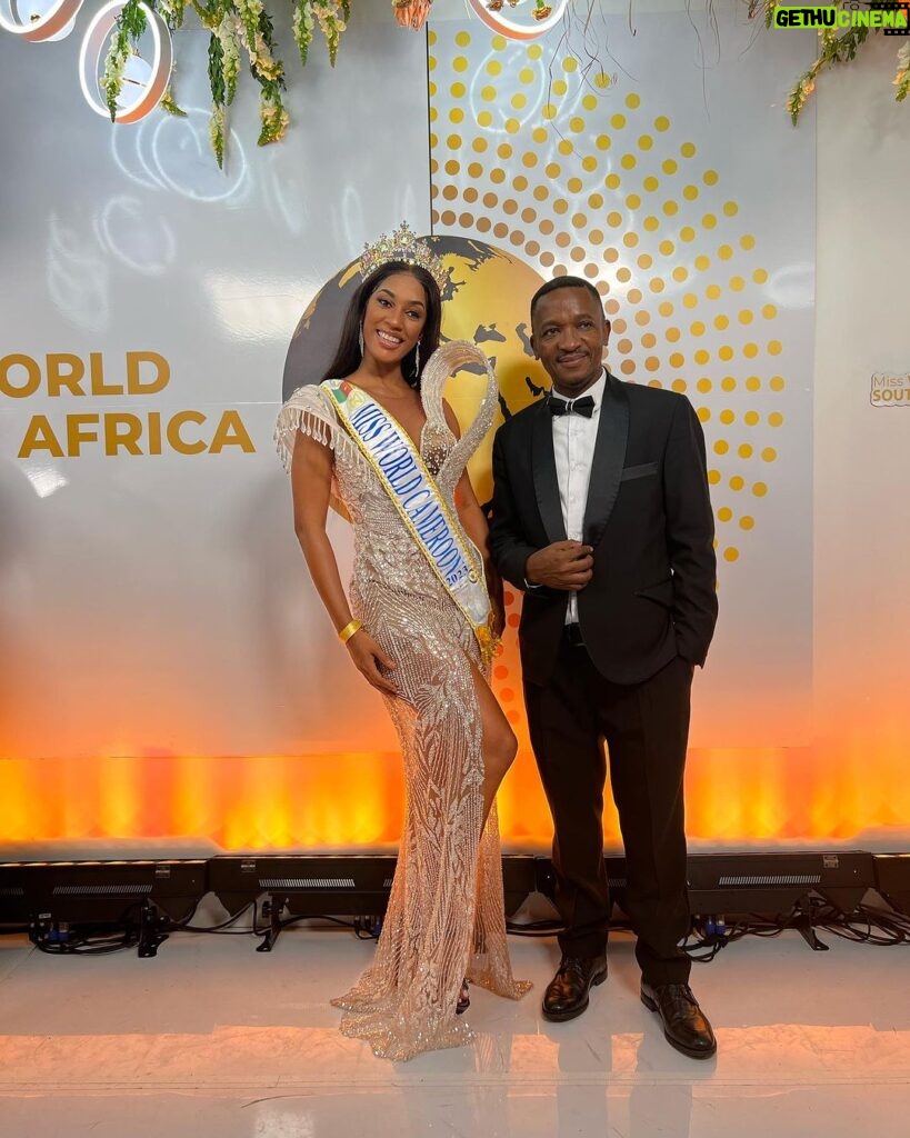 Julia Samantha Edima Instagram - Such a amazing night ✨ yesterday the South African's beauty was awarded to be heard on the roof of the world 🌍🤍 It's under the light, glamour, ecstasy and elegance that the incredible @claudemashego was crowned yesterday to fulfill this noble task, one more queen who will write the history of the 71st edition of @missworld , I’m looking forward to be in India !!! 🇮🇳 Welcome to my New lovely miss World’s sister ❤️ I had the privilege of experiencing this moment, thank you so much to the @missworldsouthafrica’s committee for that ✨ Thank to the lovely people of South Africa 🇿🇦❤️🇿🇦 👗 : @inesta_mode #missworld #missworldsa2023 #missworldsouthafrica2023 #missworldcameroon