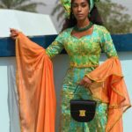 Julia Samantha Edima Instagram - La noblesse ? Y aller pas à pas avec des actes qui viennent du cœur , fidèles à vos idées et principes . Passez une excellente semaine 🍃 Ma tenue et mes accessoires viennent de chez @dame_eskiss ce matin ! N’oubliez pas de les aimer sur Mobstar également ❤️ Mon sac : @kocohlux #newweek #MondayMotivation