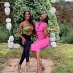 Julia Samantha Edima Instagram - With my lovely miss World’s sister @lesego_chombo ❤️ her energy OMG 🤲🏽😍😍👌🏾 looking forward for @missworldsouthafrica tonight 🇿🇦 South Africa