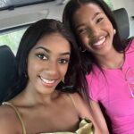 Julia Samantha Edima Instagram - With my lovely miss World’s sister @lesego_chombo ❤️ her energy OMG 🤲🏽😍😍👌🏾 looking forward for @missworldsouthafrica tonight 🇿🇦 South Africa