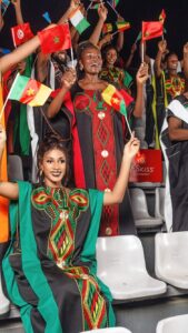 Julia Samantha Edima Instagram - L’heure de faire rayonner nos couleurs sur le terrain de Yamoussoukro a sonné 🇨🇲✨ L’heure d’écrire de nouveau notre nom dans l’histoire . Le monde va vibrer au rythme de la passion de nos lions ce soir ! Nos braves guerriers vont encore nous rendre fiers . Tous derrière nos valeureux Lions indomptables ! 🦁 🇨🇲🦁 #can2023