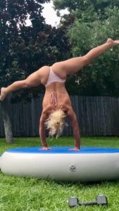 Julian Daigre Instagram - Proof that it doesn’t always work out 🤷🏼‍♀️😅👙
