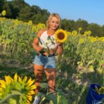 Julian Daigre Instagram - 🌻‘s make me so damn happy. Fo real tho. In my 27 years of life, I’ve always wanted to visit a sunflower field. Finally got around to it, and it was genuinely one of the most peaceful, beautiful experiences. On my list of things to call “mine” one day.. a field of sunflowers is one of them. BET. Coastal Ridge Farm