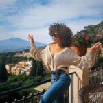 Juliana Paes Instagram - Dump Sicília Flores Vinhos Dieta… palavras aleatórias que me vêm dunada na cabeça kkkk