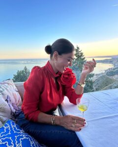 Juliana Paes Instagram - White Lotus feelings… almoço no @anciovitaormina