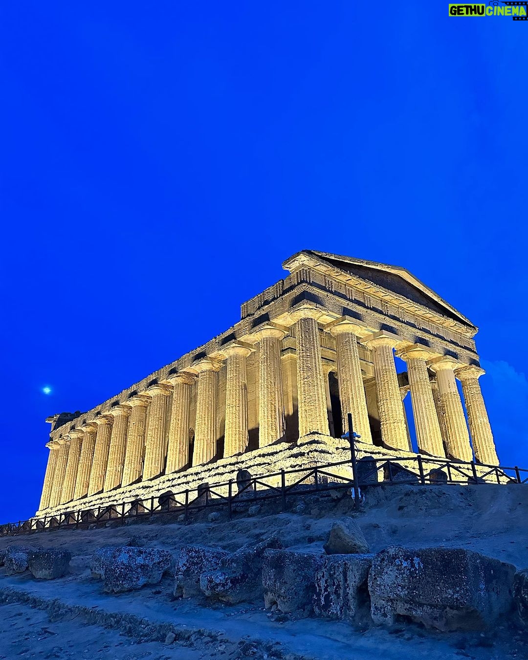 Juliana Paes Instagram - Agrigento 💜 Agrigento. Valley Of The temples