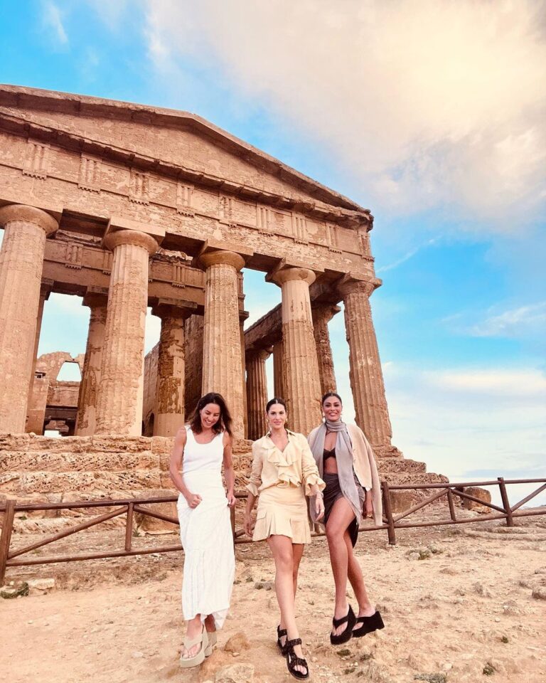 Juliana Paes Instagram - Agrigento 💜 Agrigento. Valley Of The temples