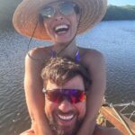 Juliana Paes Instagram - Hoje foi o dia do meu menino do Rio… o meu príncipe das marés… meu amigo, companheiro, meu amor e meu amante; melhor pai que meus filhos poderiam ter… Não importa o passar dos anos pra ele, sempre terá um coração de menino! Feliz aniversário, meu amor! @dudu.baptista