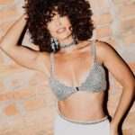 Juliana Paes Instagram - Nossa, que gos… que linda!! 😅🤪💗
