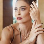 Juliana Paes Instagram - bastidores… bom dia!