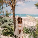 Juliana Paes Instagram - Quando vão inventar o teletransporte? #tbt pra contrastar com esse chuva que cai no Rio agora… #tulum